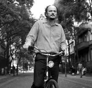 Jeffrey_Eugenides_bike.jpg