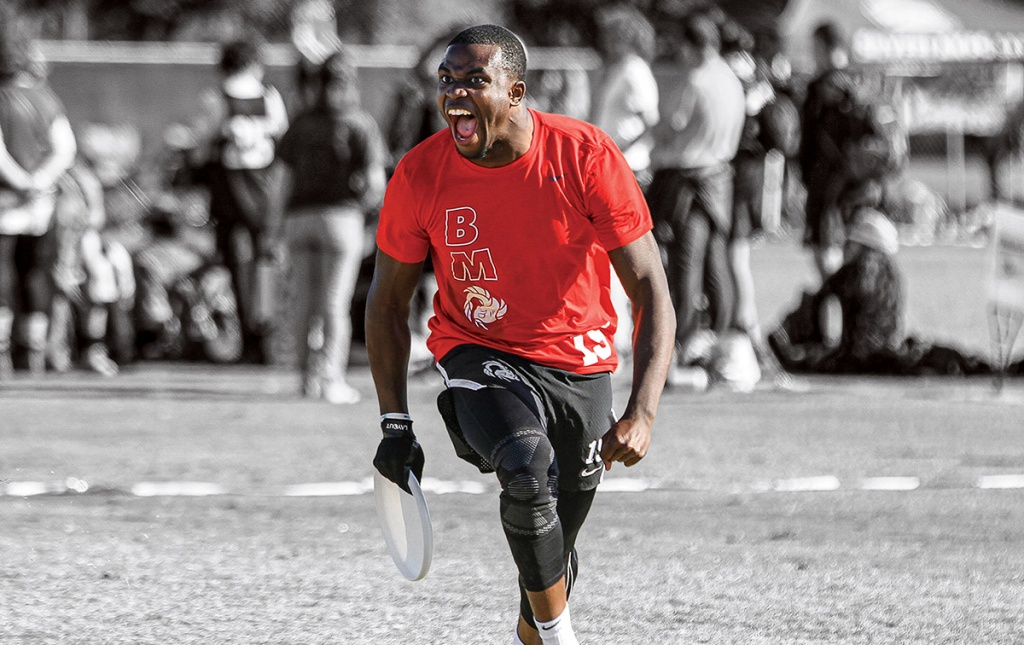 Image of Azeez Adeyemi in 2019 Ultimate College Championships