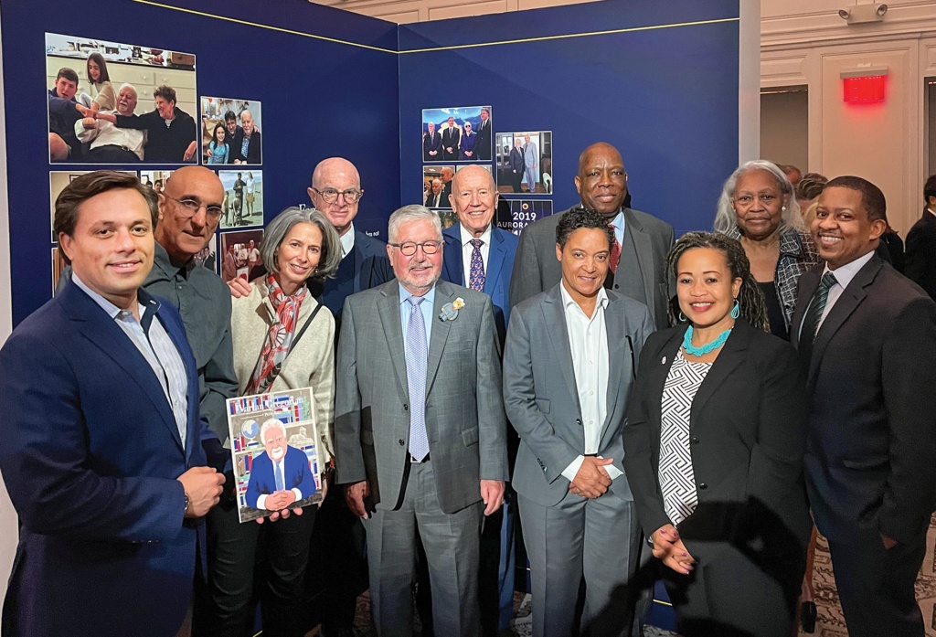 Carlos Lejnieks &rsquo;00 and corporation members photo