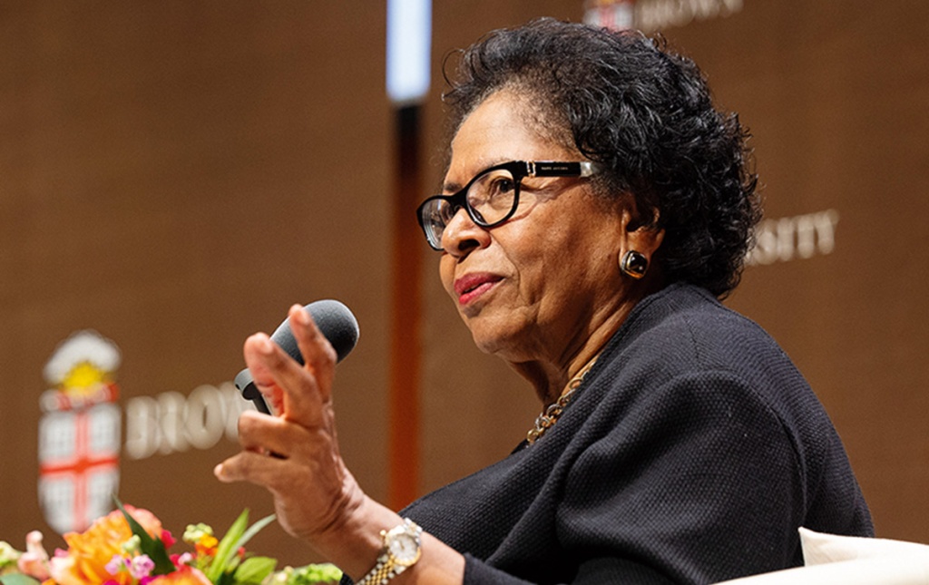 Image of Ruth Simmons speaking to a crowd at Brown University