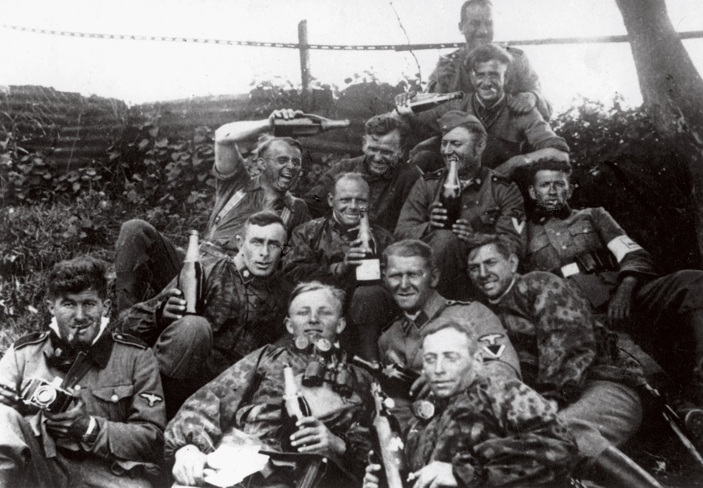 German soldiers celebrate on the Eastern front