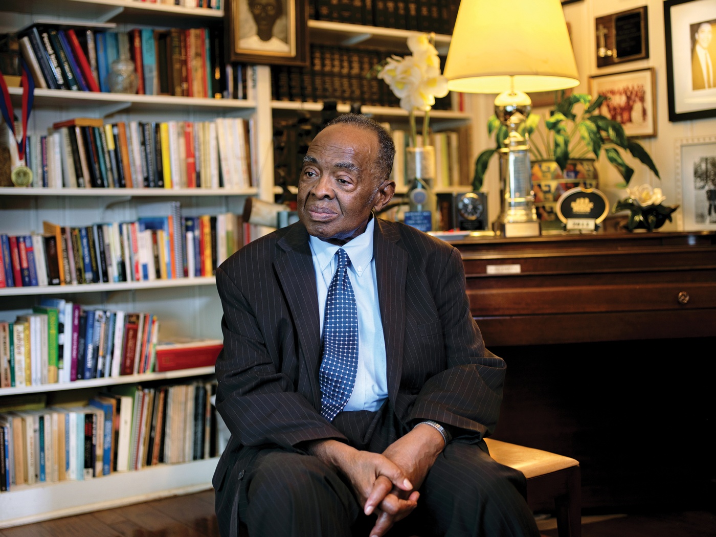 photo of Dr. Robert Smith seated at his piano