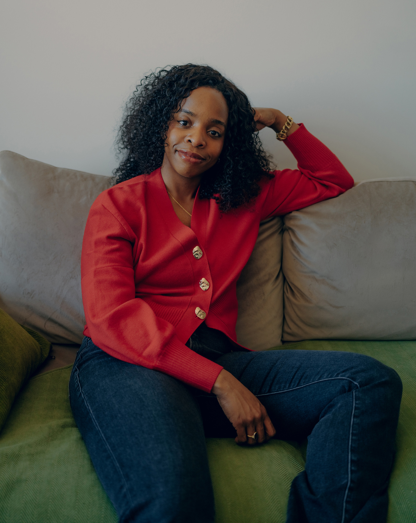 portrait of Chichi Anyoku in her home