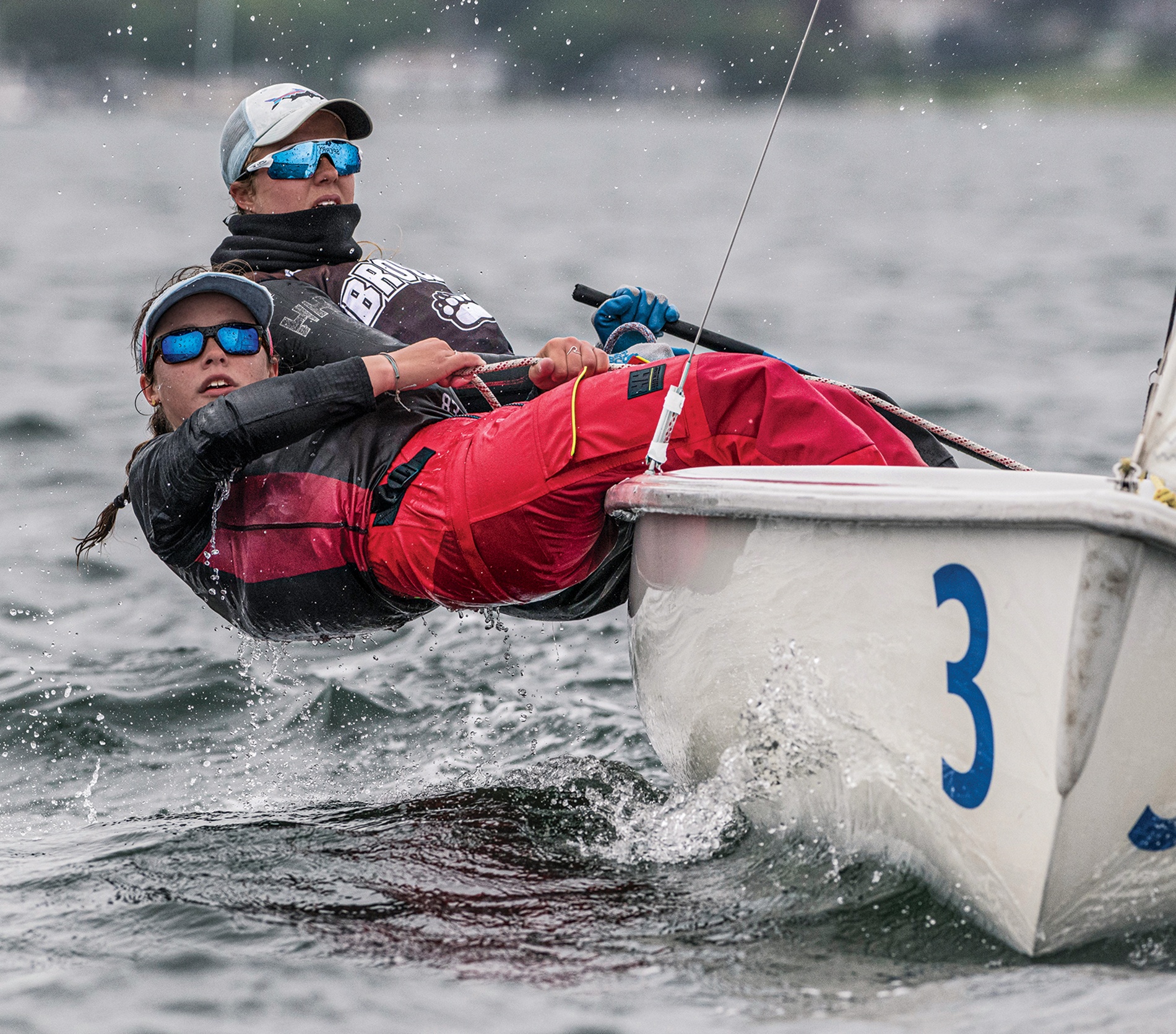 Maddy McGrath ’22 (left) and skipper and Olympian Ragna Agerup ’20