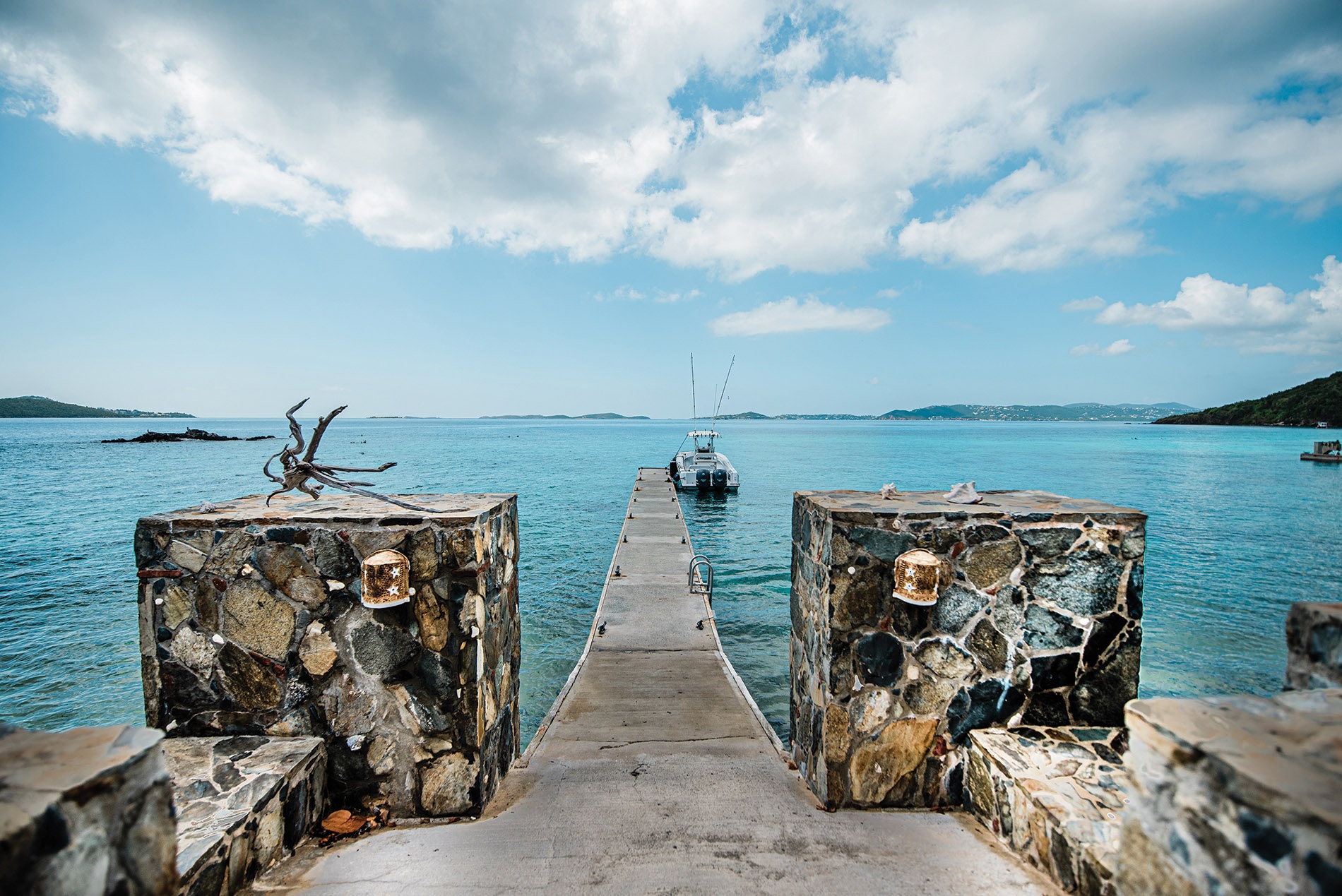 Image of landing dock at Lovago