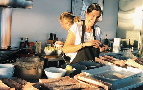 Photograph of Tania Teschke ’93 in the kitchen